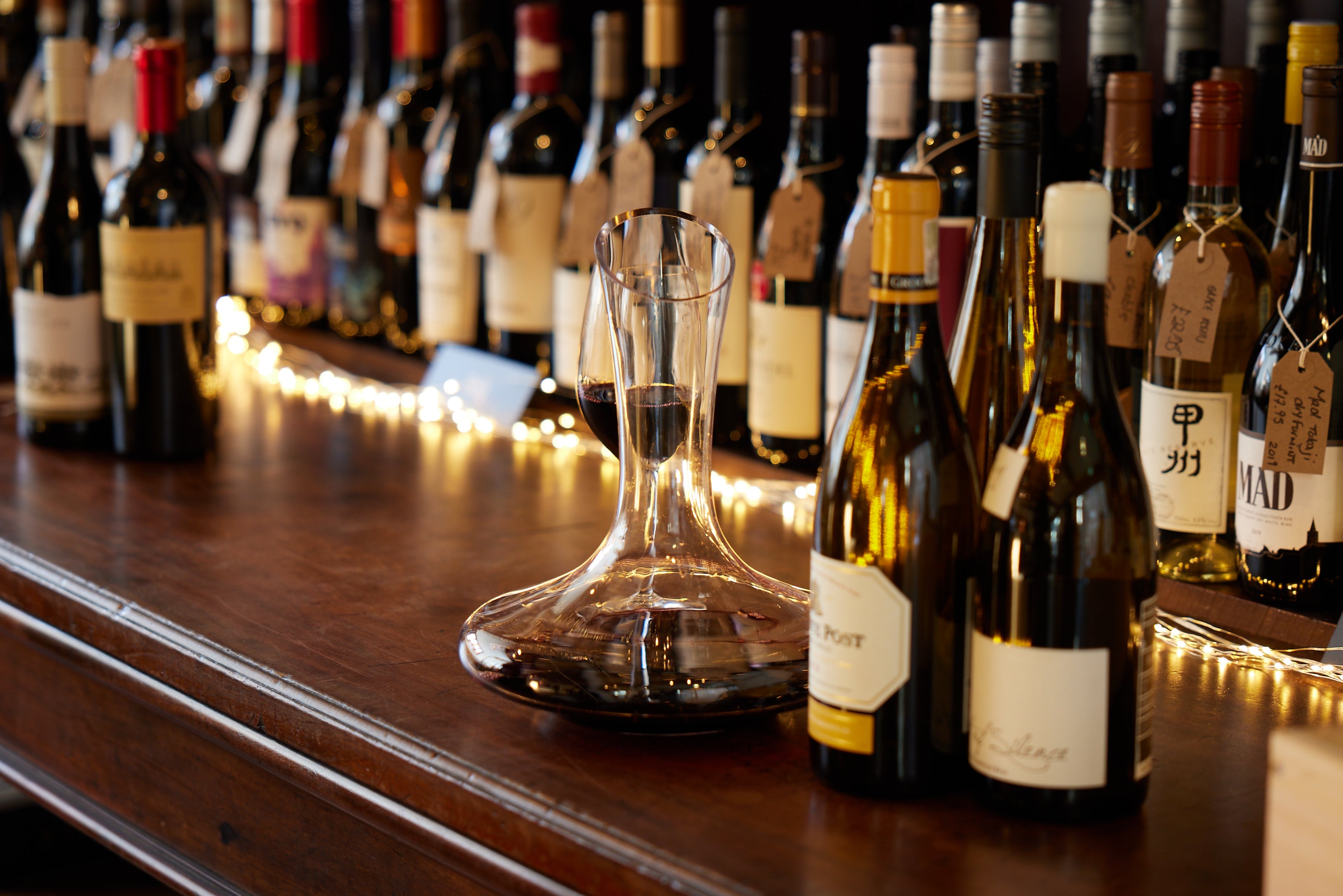 The Benefits of Decanting Your Red Wines – Oak & Steel