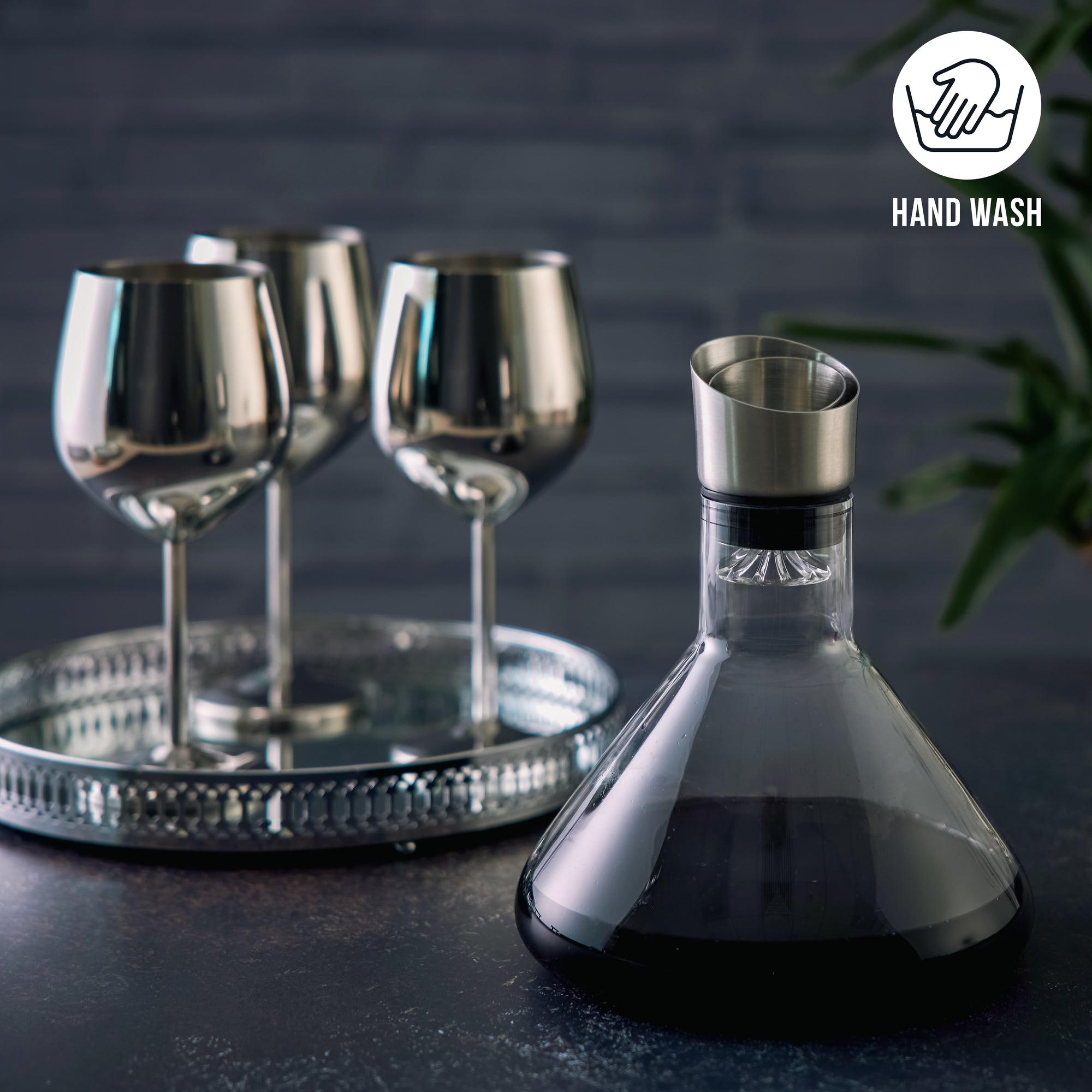 Glass Wine Decanter with Aerator