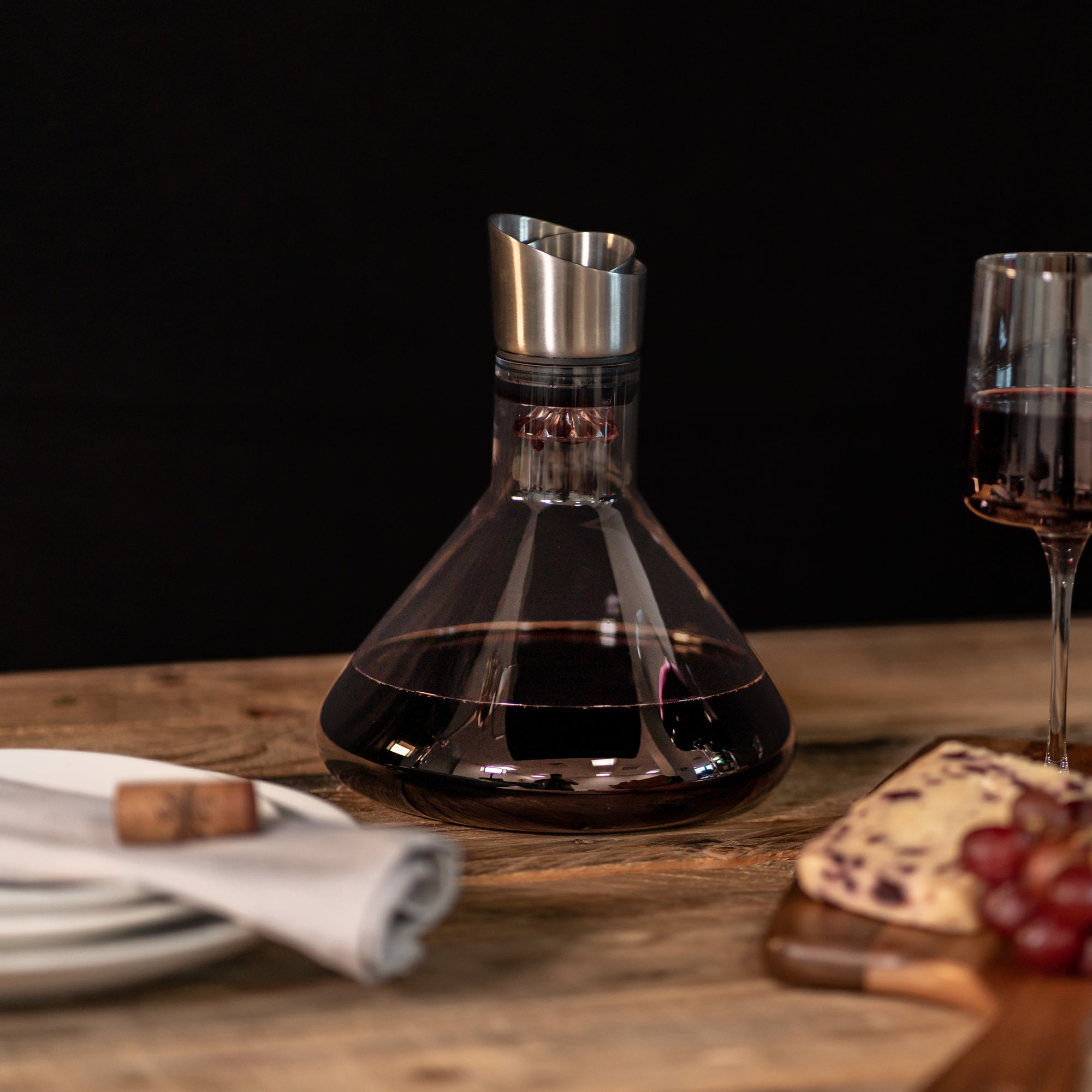 Glass Wine Decanter with Aerator